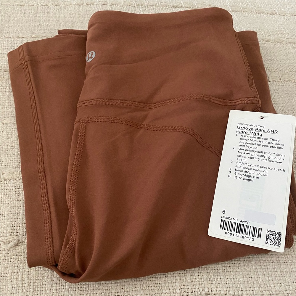 Lululemon super HR groove flare legging